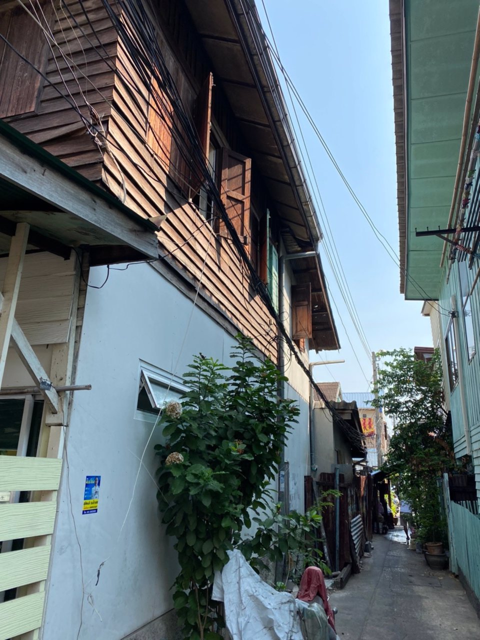 บ้านพร้อมที่ดิน-ทำเลสวย-ริมคลองบางลำพู-เห็นวิวภูเขาทอง-อยู่ในเขตพระนคร-ไม่ไกลจากสถานีรถไฟฟ้า