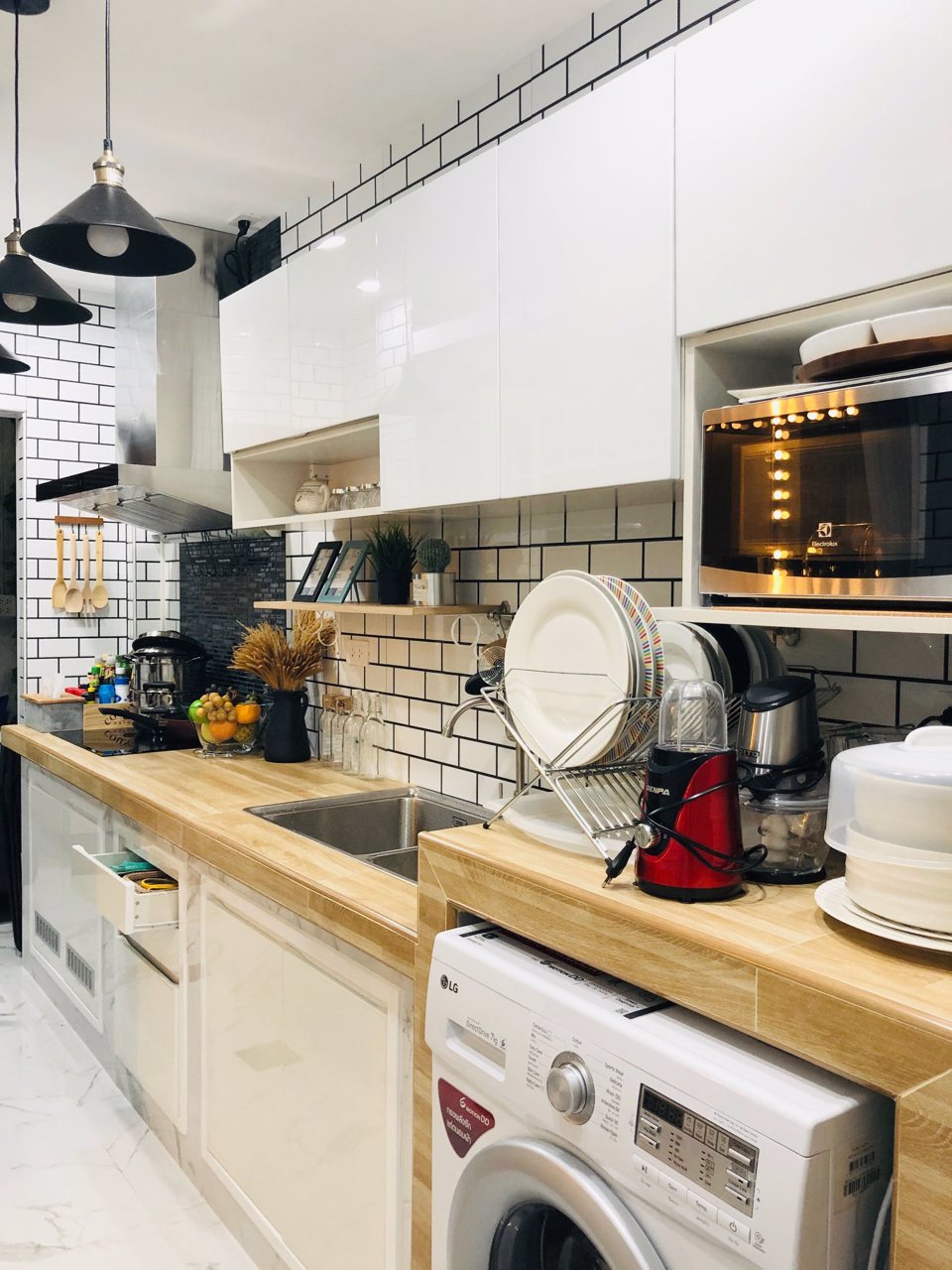 ขาย-มบอินดี้-2-บางนา-กม7-ทาวน์โฮม-2-ชั้น-บรรยากาศฮอลแลนด์-หลังเมกา-บางนา-ตกแต่งหรู-ต่อเติมครบ