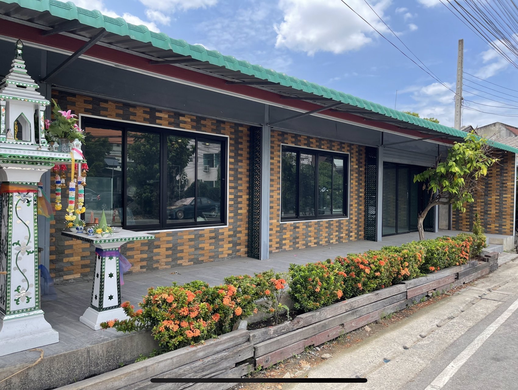 ให้เช่าสถานที่ทำร้านอาหาร-hostel-spa