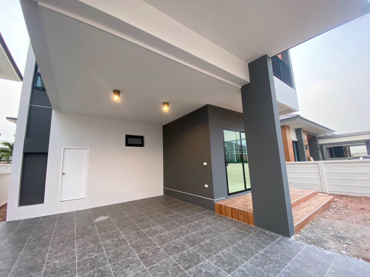 เปิดให้จอง-บ้านเดี่ยว-2ชั้น-หลังมุม-ในตัวเมือง