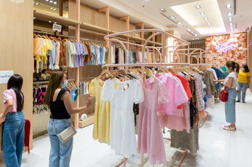 เซ้ง-ร้านเสื้อผ้า-แฟชั่นผู้หญิง-เซ็นทรัลพลาซ่า-นครศรีธรรมราช