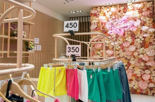 เซ้ง-ร้านเสื้อผ้า-แฟชั่นผู้หญิง-เซ็นทรัลพลาซ่า-นครศรีธรรมราช