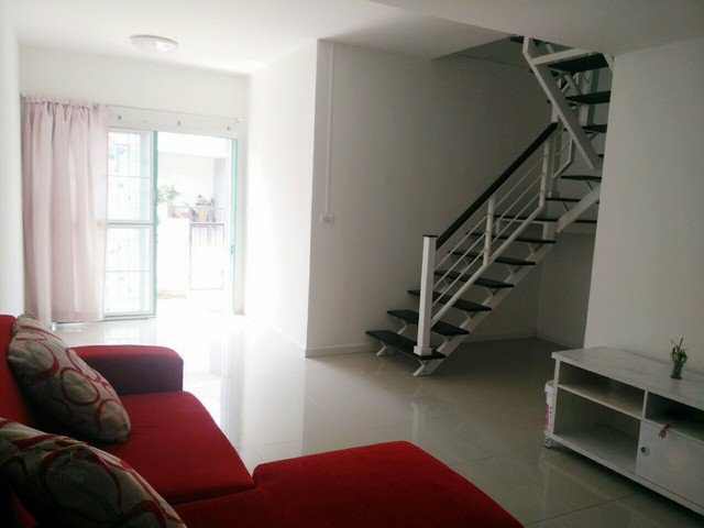 ขายทาวน์เฮ้าส์-บ้านพฤกษา-74-ใกล้-bts-ศรีนครินทร์-และ-ใกล้ทางด่วน-umy01-0119