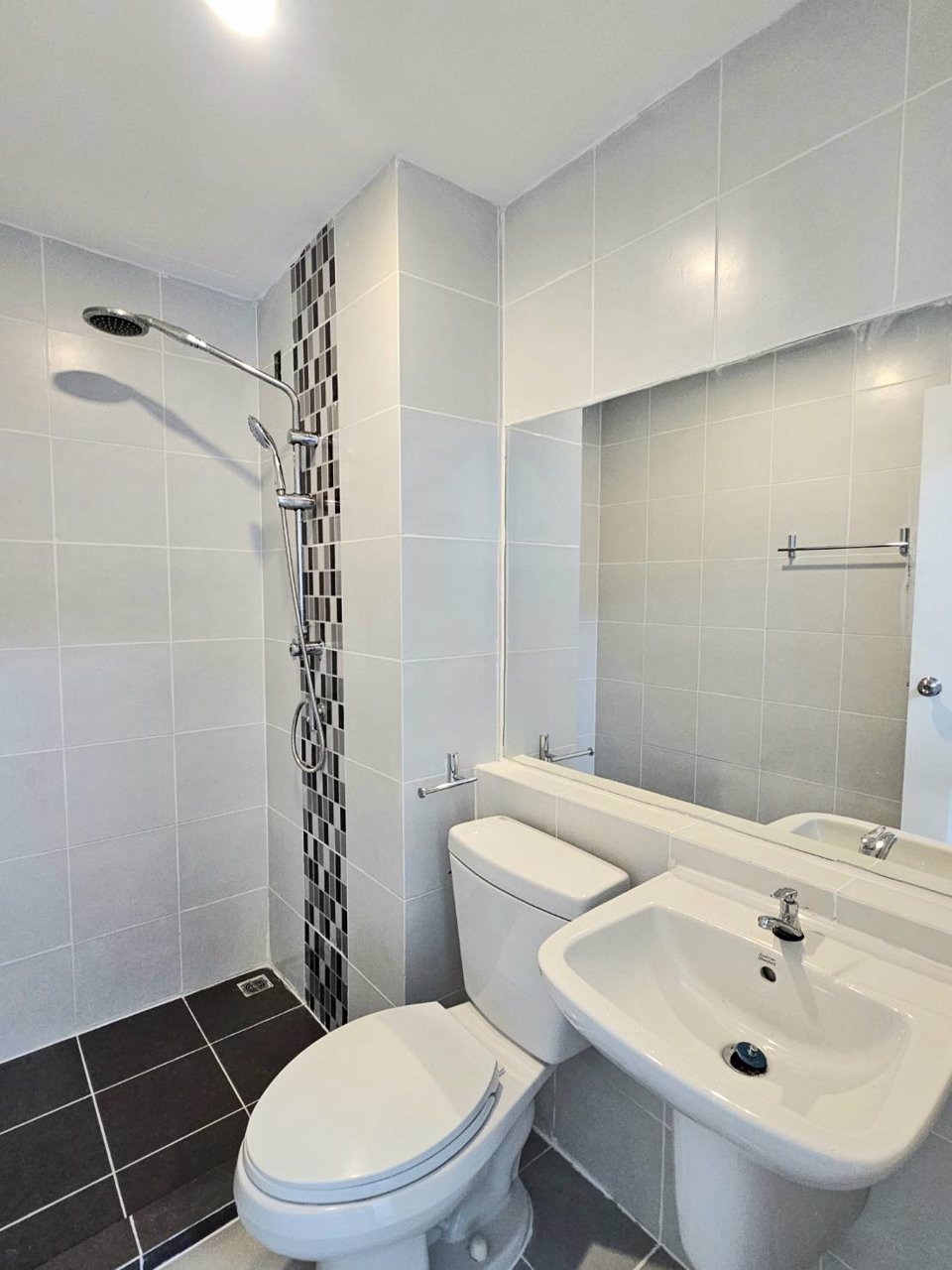 เจ้าของขายเอง-624-รัชดา-36-185-ลบ-ห้องใหม่-สวยย-พร้อมอยู่