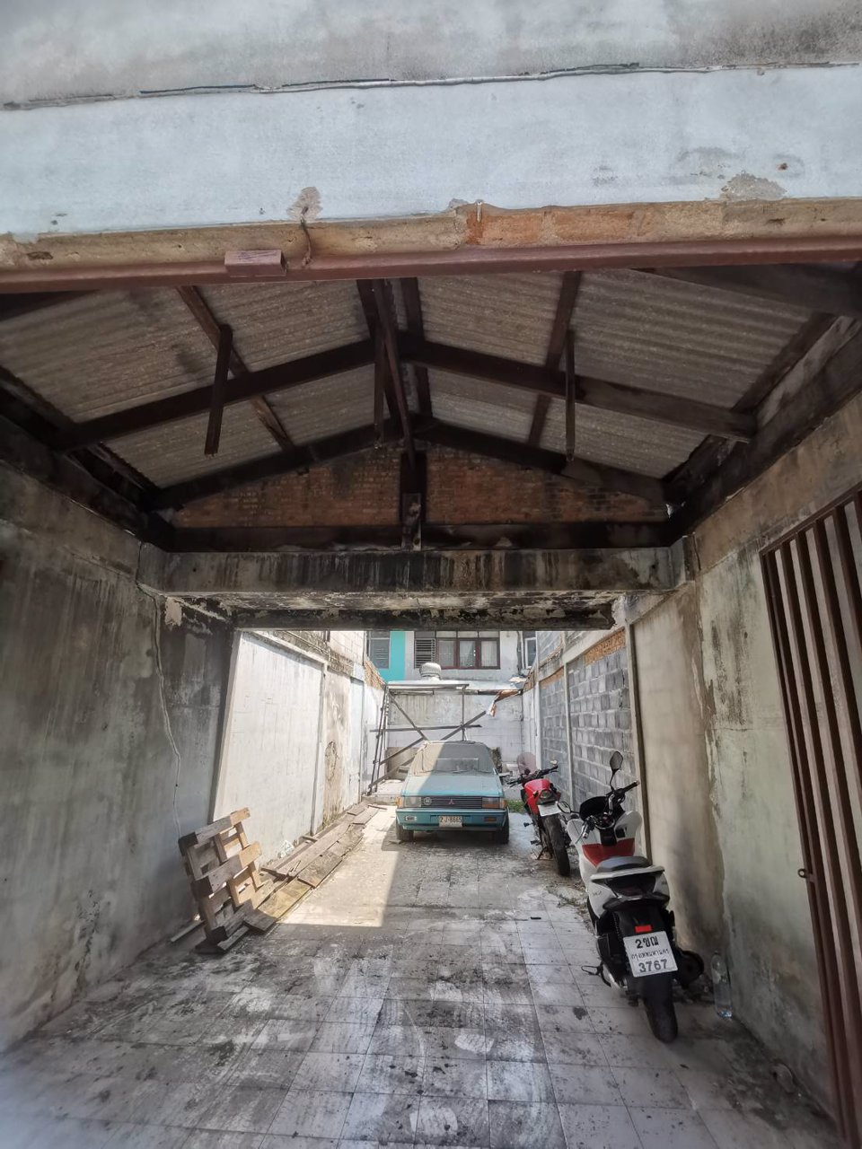 ขายที่ดิน-ซอยนวมินทร์-105-เนื้อที่-15-ตรว