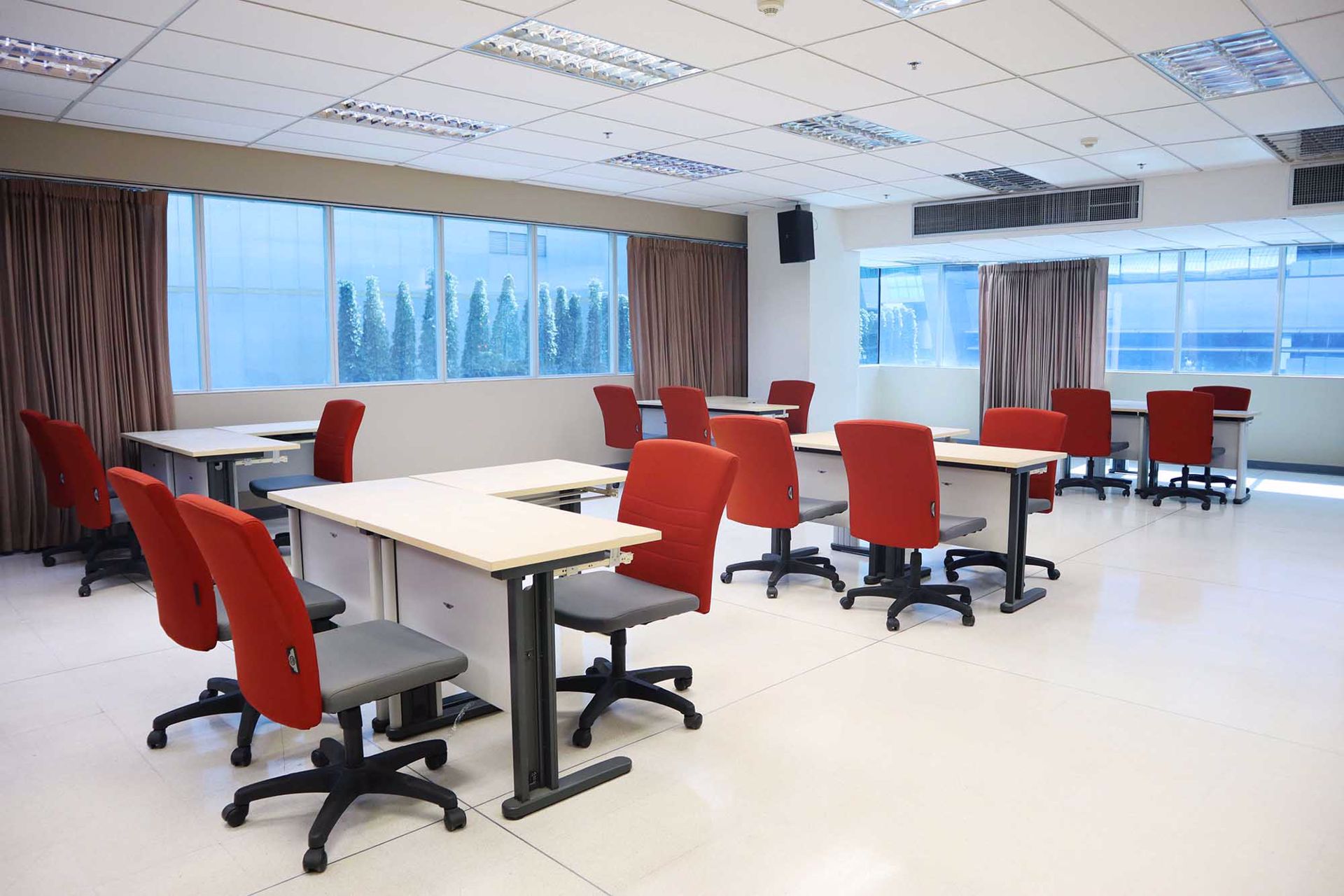 ออฟฟิศให้เช่า-ในโรงแรมเซ็นทรา-บายเซ็นทาราศูนย์ราชการและคอนเวนชันเซ็นเตอร์-แจ้งวัฒนะ