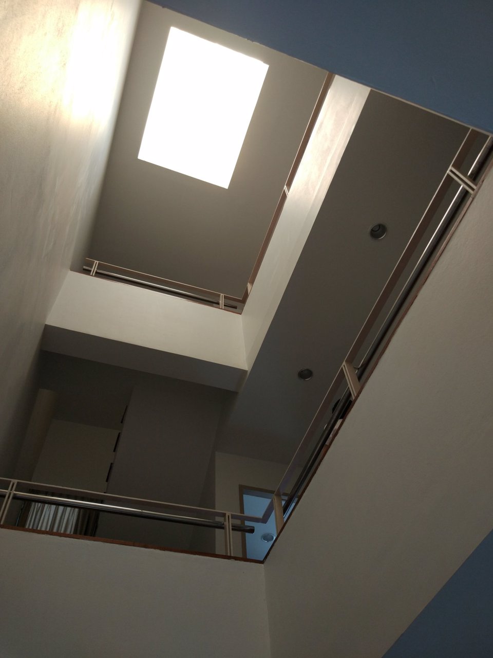 บ้านทาวน์โฮมแต่งโมเดิน-ซอยลาดพร้าว41-เดิน-6-นาทีถึงปากซอย-สถานีภาวนาโมโนเรลสีเหลือง