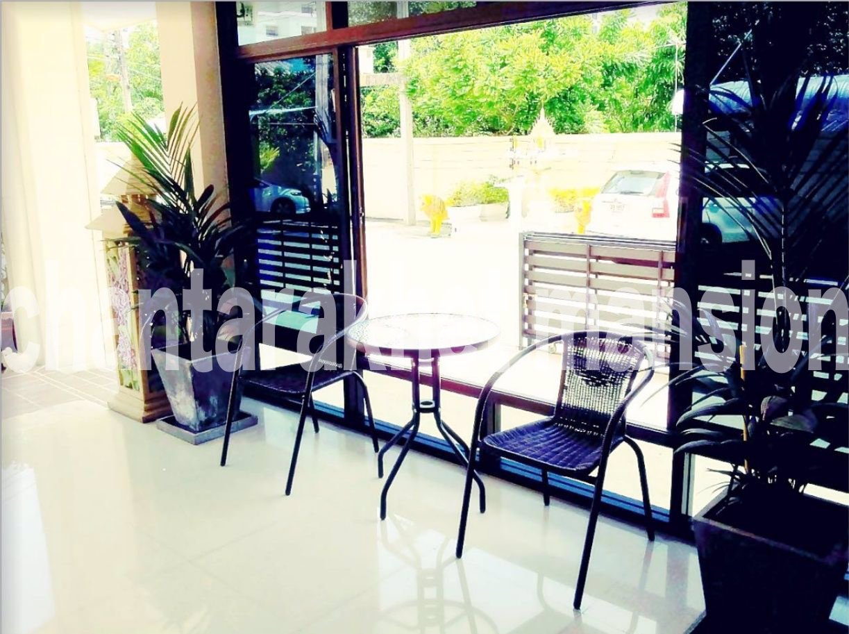 จันทรเขตแมนชั่น-บริการห้องพักพร้อมเฟอร์นิเจอร์