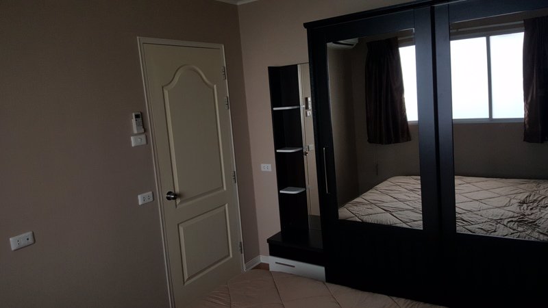 ขายลุมพินีคอนโดทาวน์บางแค-เฟอร์ครบ-ทำเลดี-ใกล้-mrt-บางแค-14-ล้าน