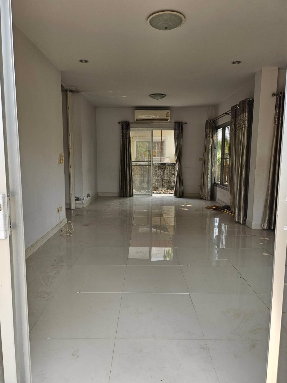 ขายบ้านเดี่ยว-2-ชั้น-หมู่บ้านพีแลนด์-บ้านใหม่-นครราชสีมา