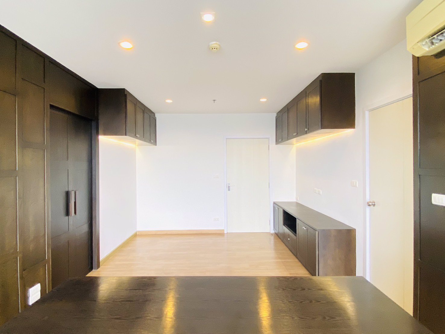 ขายต่ำกว่าราคาตลาด-และราคาประเมิน-คอนโด-the-tree-interchange-ใกล้-mrt-บางโพ-ห้อง-2-bed-ขนาด-75-ตรม