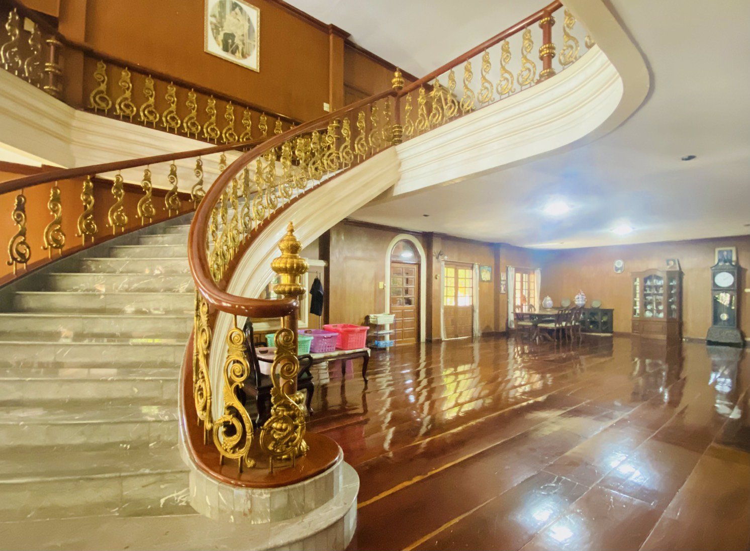 ขายบ้านเดี่ยว-2-ชั้น-เนื้อที่-610-ตรว-พื้นที่ใช้สอยกว่า-1500-ตรม-ตกแต่งด้วยไม้สักทั้งหลัง-ใกล้-สน