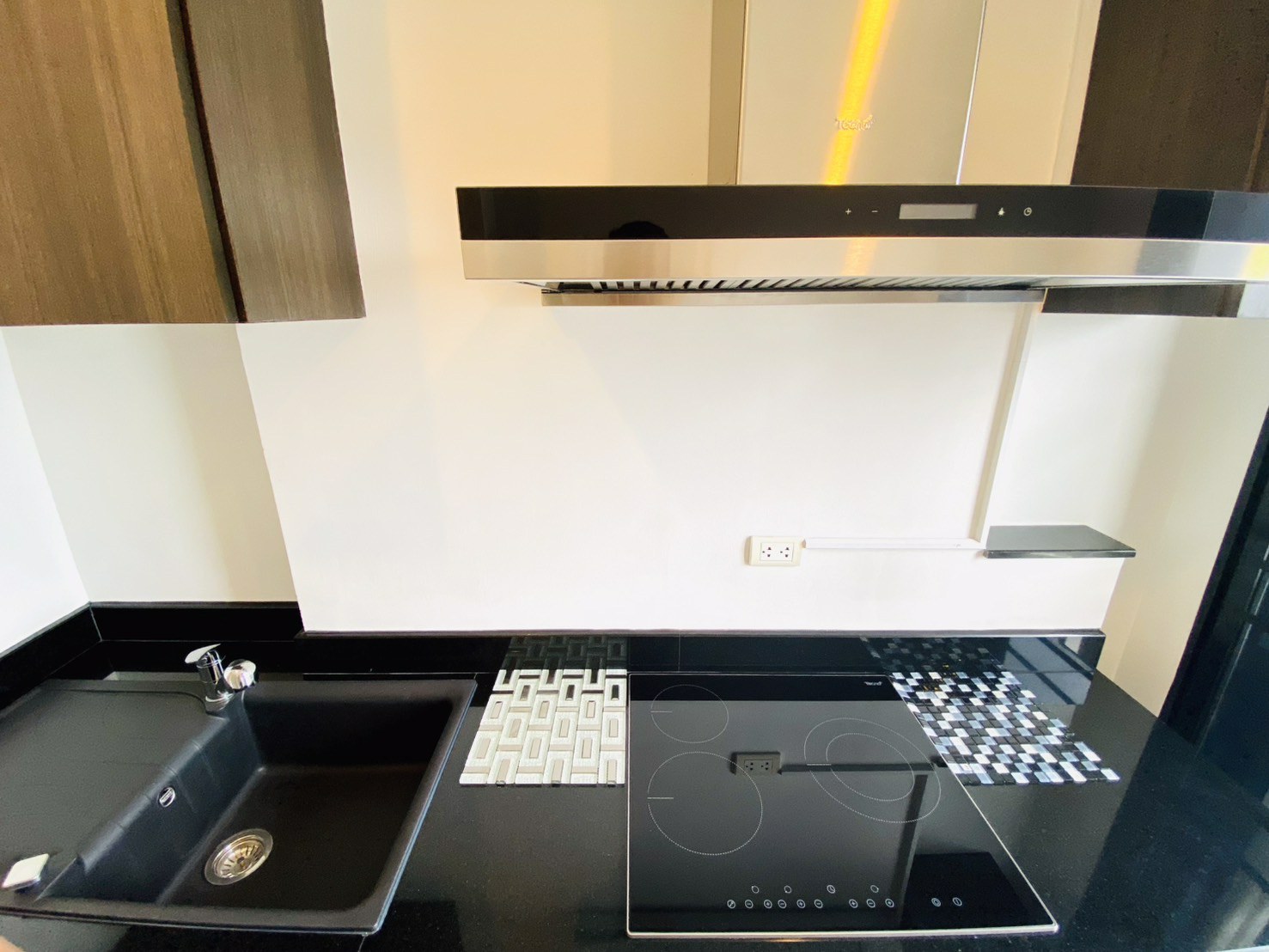 ขายต่ำกว่าราคาตลาด-และราคาประเมิน-คอนโด-the-tree-interchange-ใกล้-mrt-บางโพ-ห้อง-2-bed-ขนาด-75-ตรม