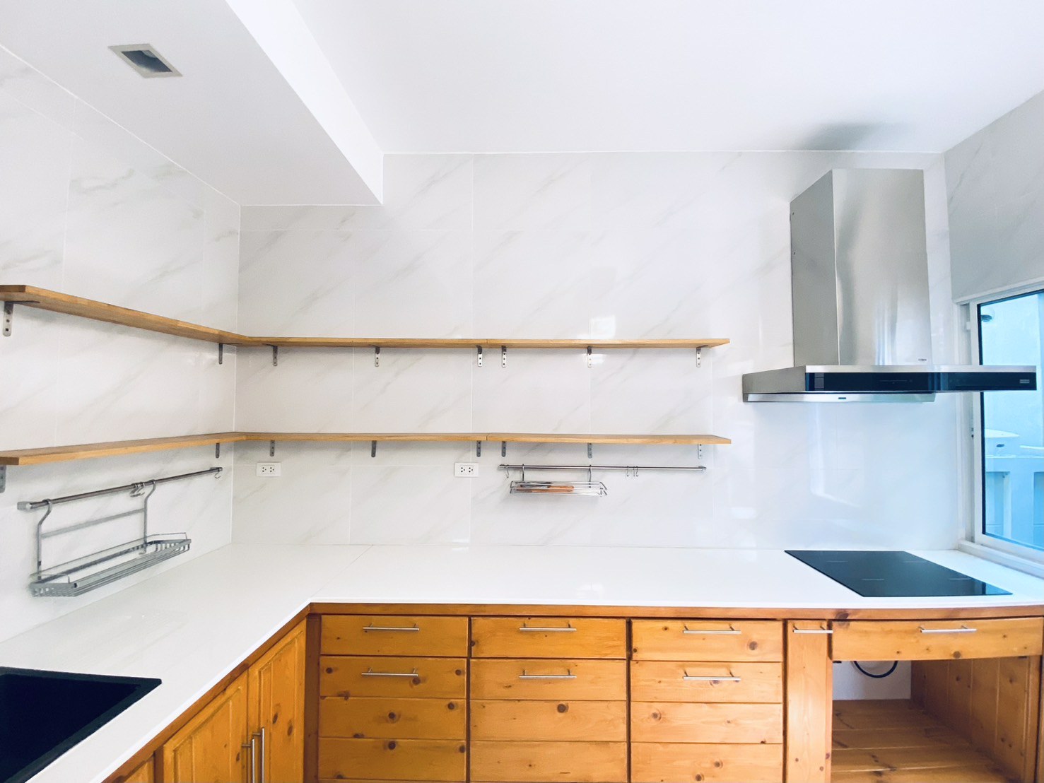 ขายบ้านเดี่ยว-สไตล์-luxury-nordic-บางกอกบูเลอวาร์ด-พระราม-9-ขนาด-693-ตรวหลังริม-บ้านเปล่า-สภาพดี-ร