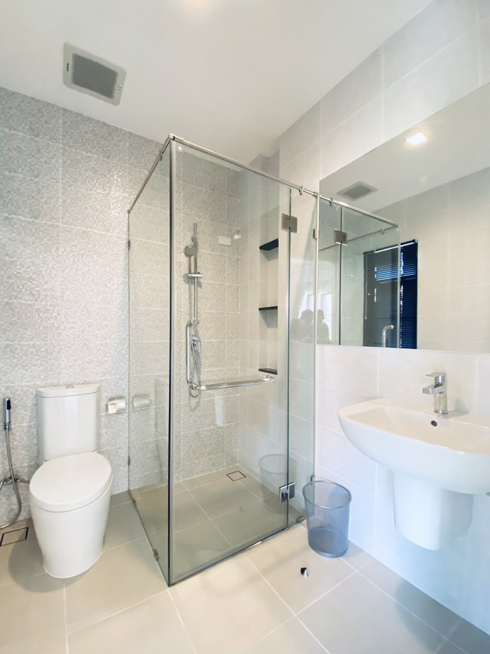 ขายบ้านเดี่ยว-สไตล์-luxury-nordic-บางกอกบูเลอวาร์ด-พระราม-9-ขนาด-693-ตรวหลังริม-บ้านเปล่า-สภาพดี-ร