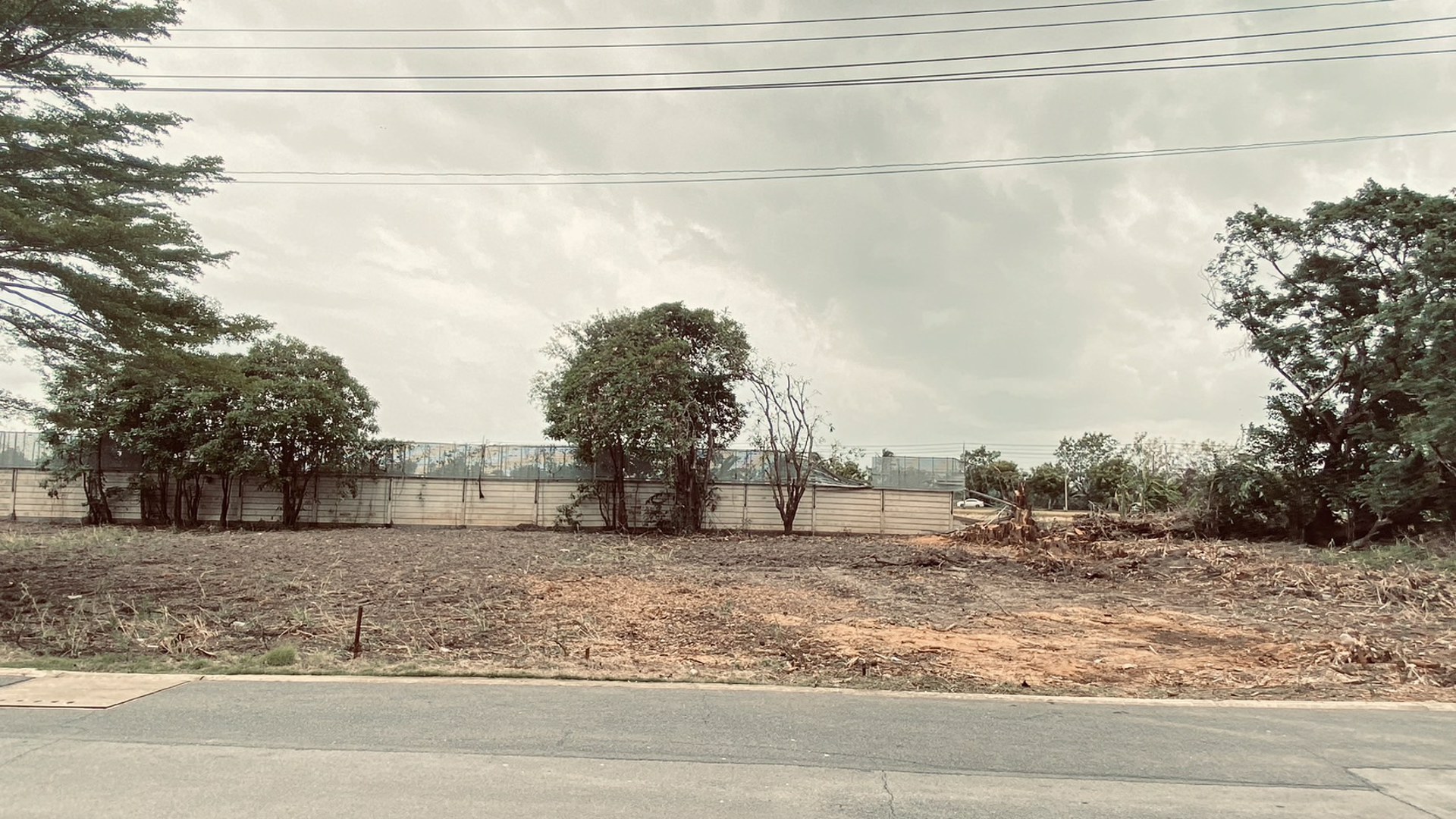 ขายที่ดินเปล่าขนาด-214-ตรว-ต่ำกว่าประเมิน-ในโครงการอารียา-โคโม่-ลาดกระบัง-ใกล้-siam-premium-outlet