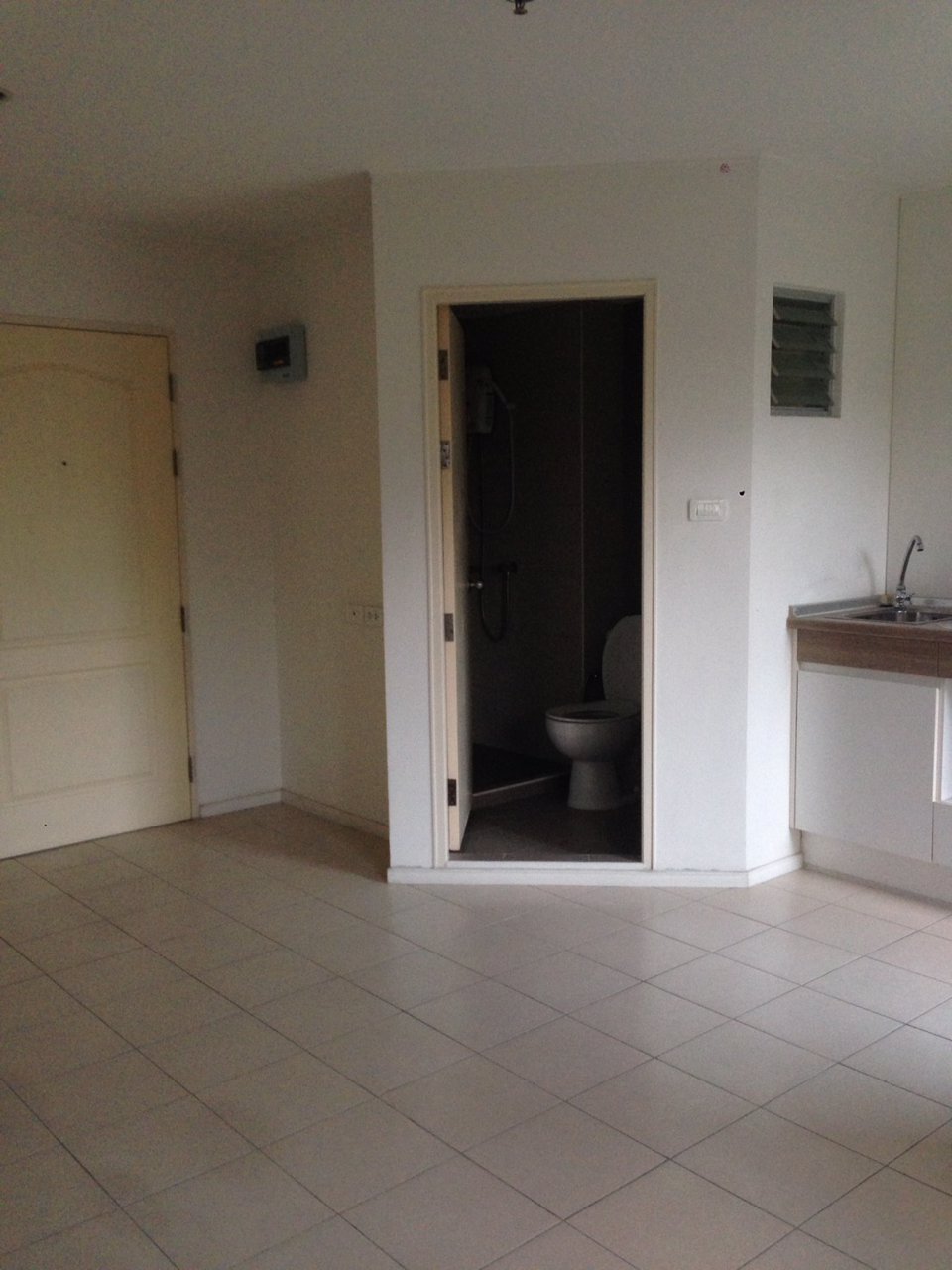 ขายคอนโด-lpn-รามอินทรา-นวมินทร์-คันนายาว-ใกล้-mrt-คู้บอน-ราคา-103000000-บาท-อาคาร-d-ชั้น-14-พื้