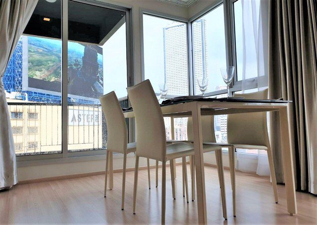 for-sale-with-tenant-rhythm-sathorn-1br-55sqm-72mthb-bts-saphan-taksin-nice-room-best-price