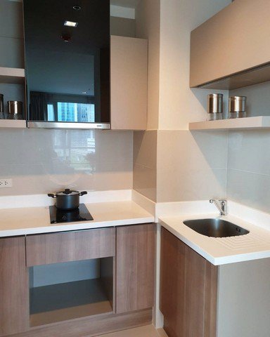 for-sale-with-tenant-rhythm-sathorn-1br-55sqm-72mthb-bts-saphan-taksin-nice-room-best-price