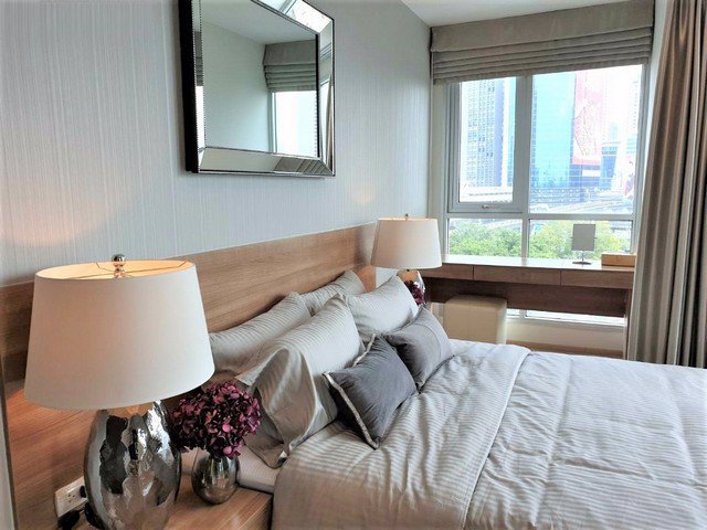 for-sale-with-tenant-rhythm-sathorn-1br-55sqm-72mthb-bts-saphan-taksin-nice-room-best-price