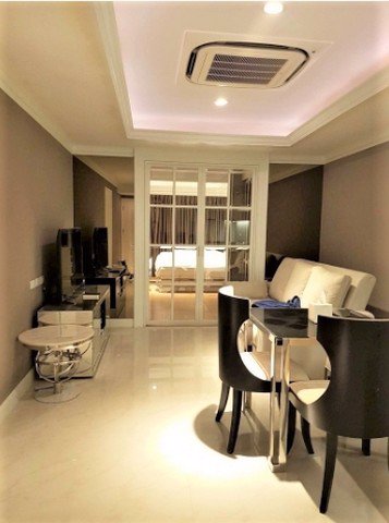 for-rent-state-tower-1br-54sqm-23000thb-nice-room-high-floor-near-bts-saphan-taksin