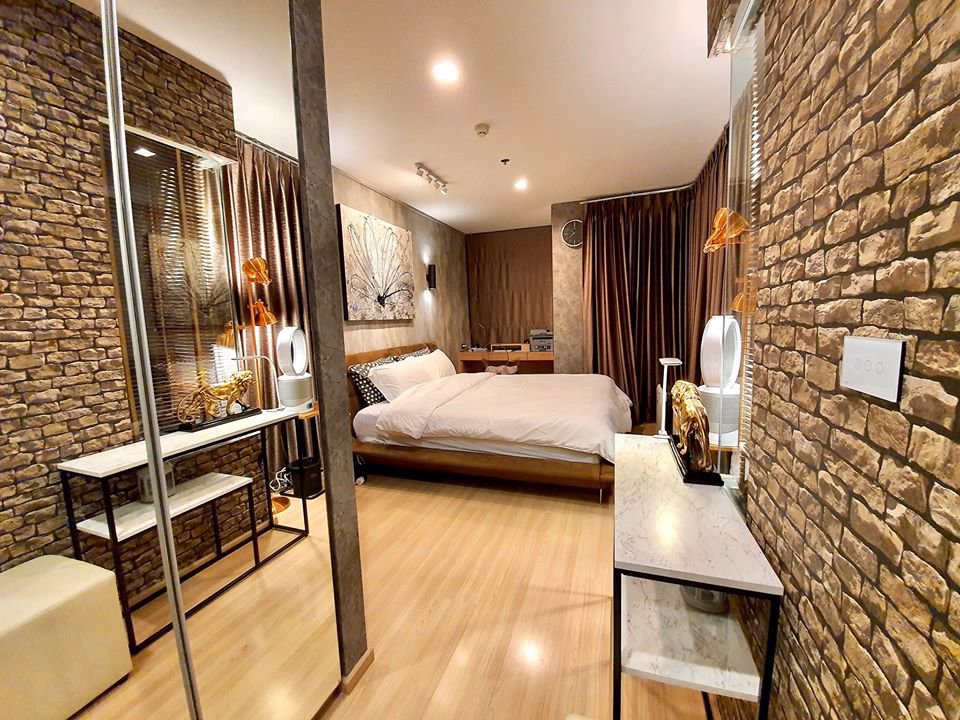 ให้เช่า-for-rent-rhythm-sathorn-ริทึ่ม-สาทร-an-extra-large-1-bedroom-1-bathroom