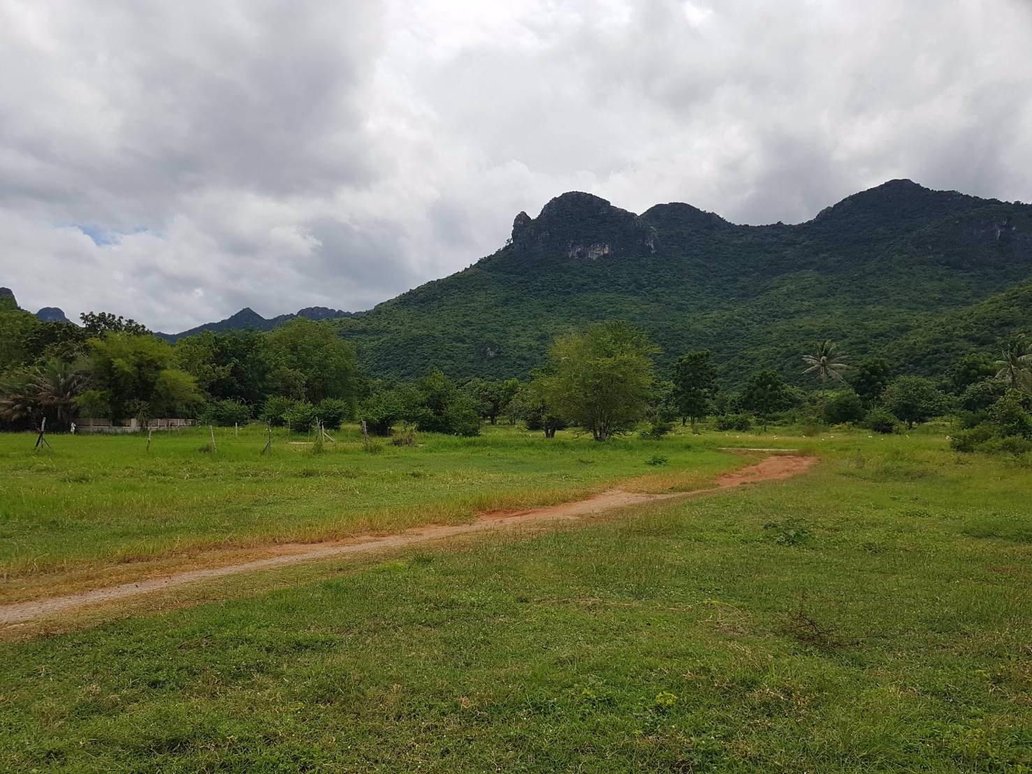 ขายที่ดินเขตพื้นที่-หาดสามร้อยยอด-อสามร้อยยอด-จังหวัดประจวบฯ