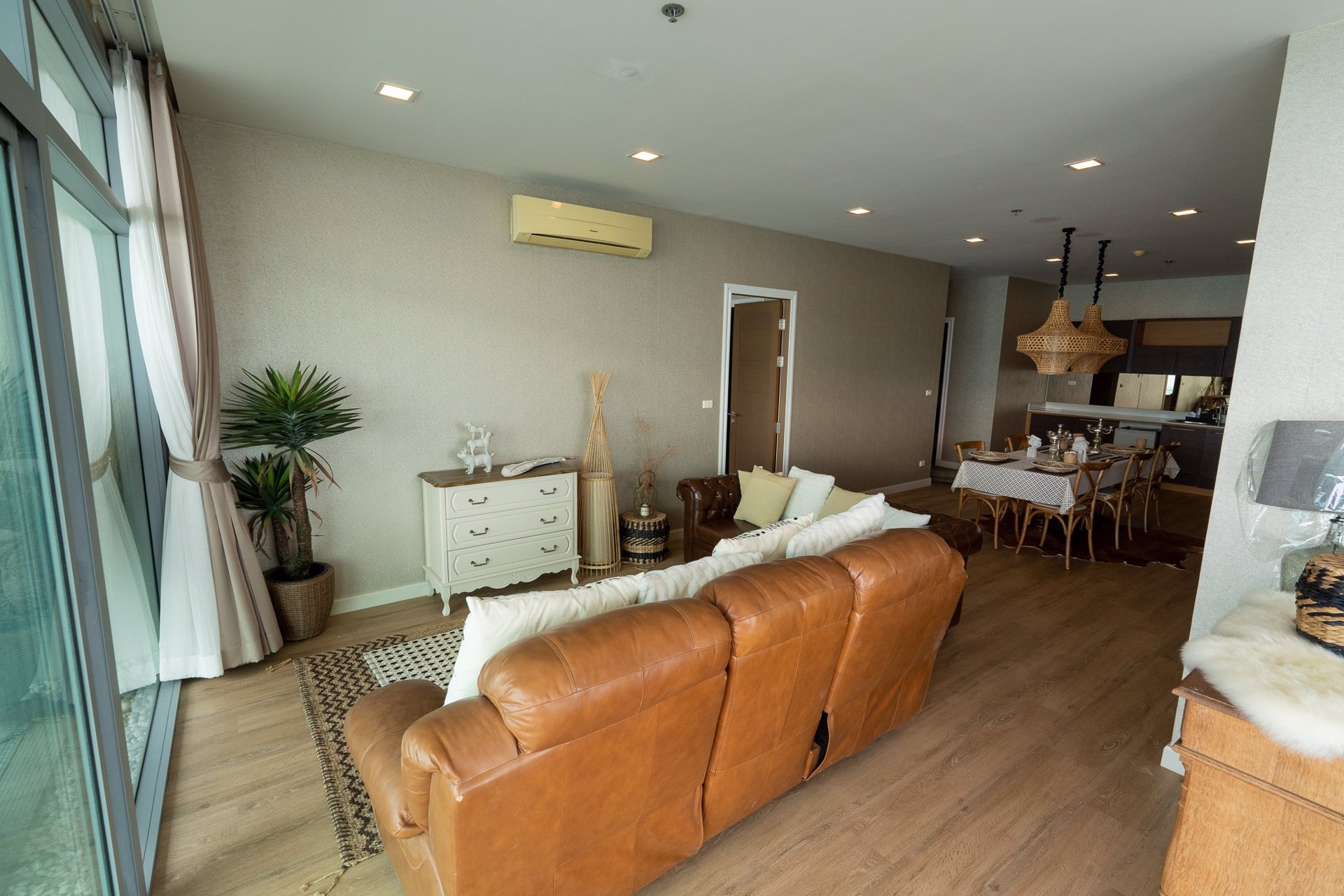 ขาย-เช่า-คอนโด-casalunar-paradiso-condo-บางแสน