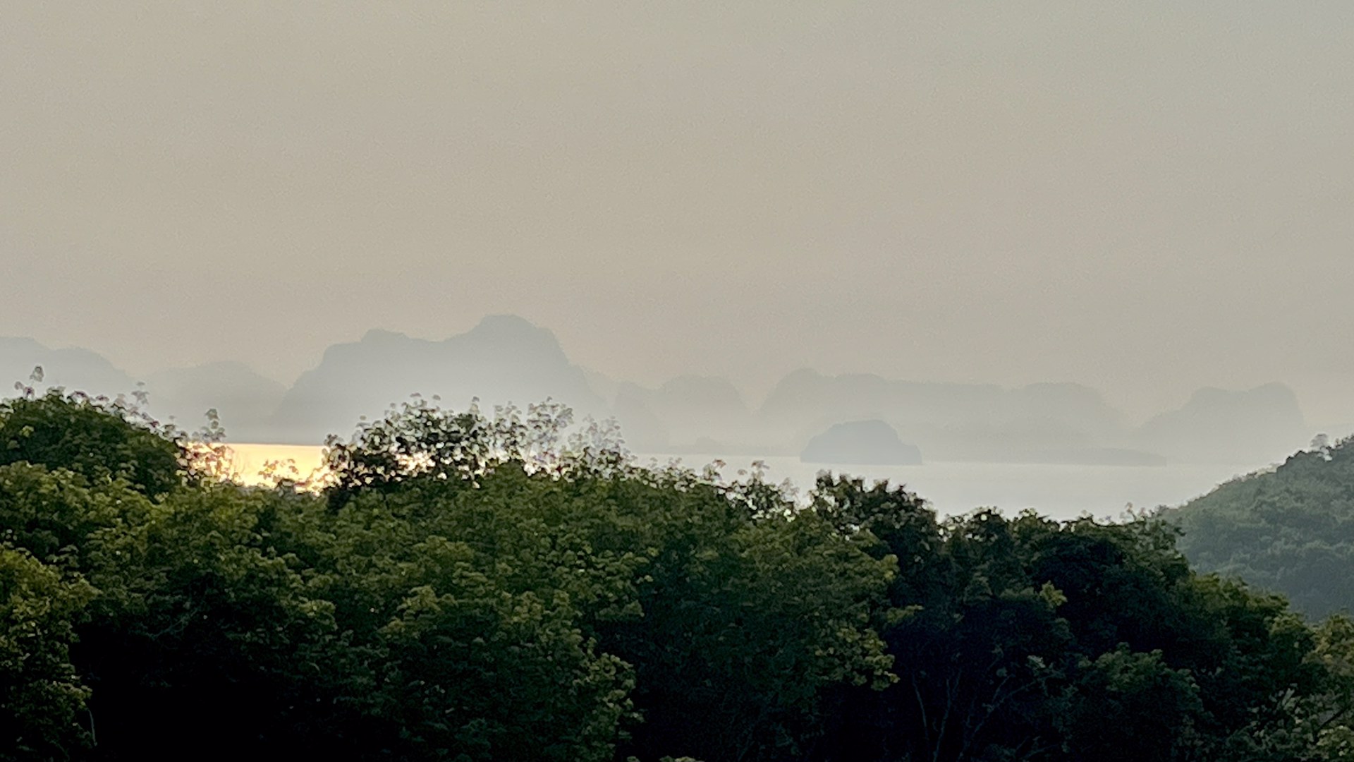 ที่ดินวิวเขาและทะเล-เกาะยาวน้อย