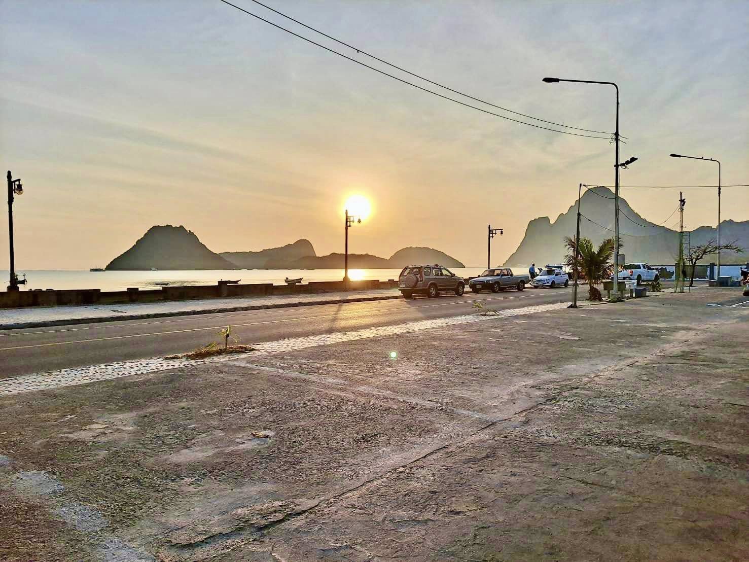 ขายด่วน-ที่ดินทำเลทอง-ติดทะเล-อ่าวประจวบ-เป็นบ้านสองชั้นพื้นที่-559-ตรว