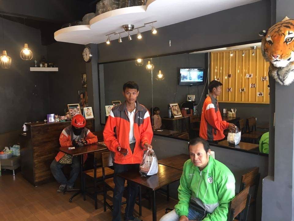 เซ้ง-ร้านหมูทอด-พร้อมแบรนด์-สอนสูตรทุกอย่าง-ประชาราษฎร์บำเพ็ญ-ห้วยขวาง