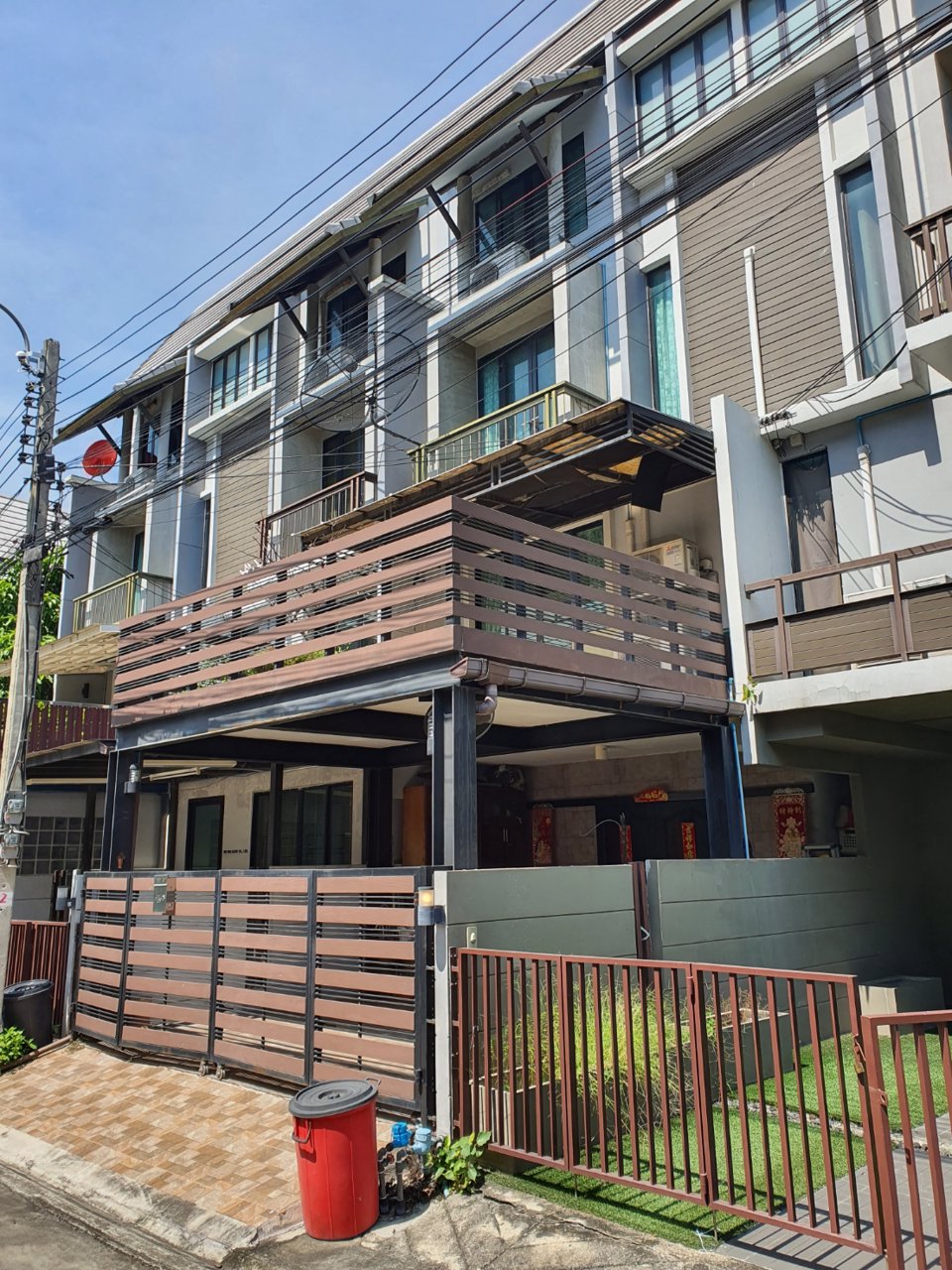 ขาย-ทาวน์โฮม-หมู่บ้าน-อารียา-แมนดารีนา-สุขุมวิท-77-ตึก-4-ชั้น-ขนาดพื้นที่-21ตรว