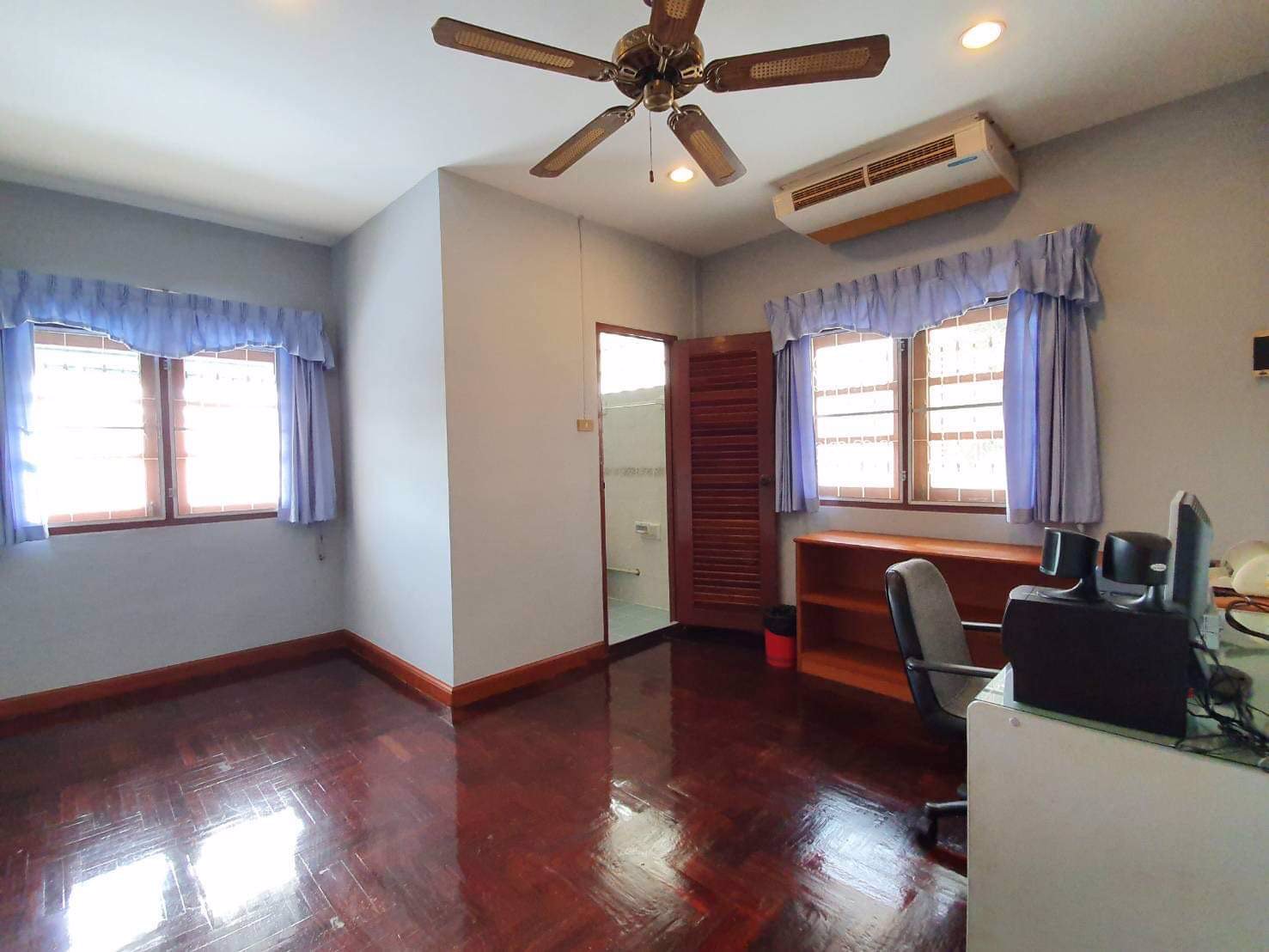 ขายบ้านเดี่ยวพัทยา-หมู่บ้านสุขสบายวิลล่า-ใกล้ทะเล-ถนนเทพประสิทธิ์