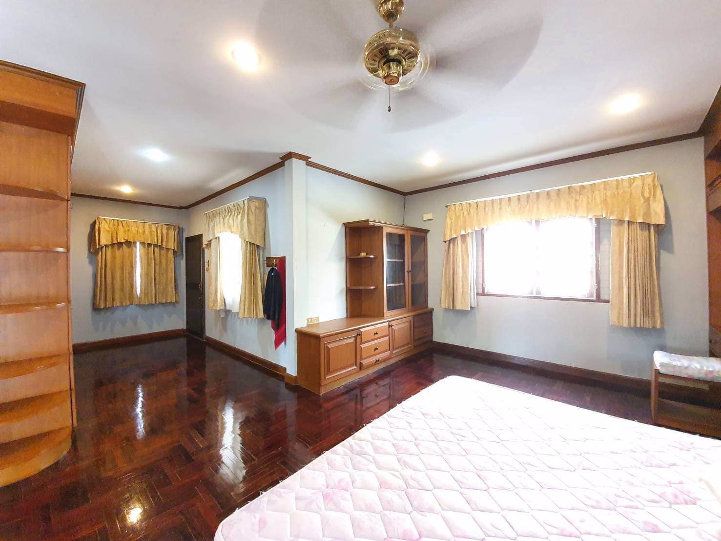 ขายบ้านเดี่ยวพัทยา-หมู่บ้านสุขสบายวิลล่า-ใกล้ทะเล-ถนนเทพประสิทธิ์