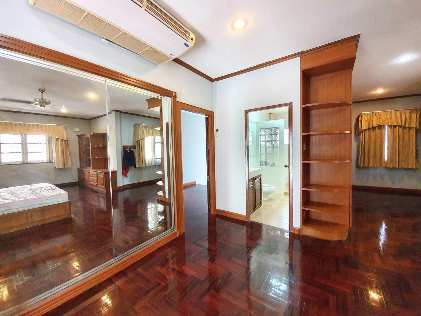 ขายบ้านเดี่ยวพัทยา-หมู่บ้านสุขสบายวิลล่า-ใกล้ทะเล-ถนนเทพประสิทธิ์