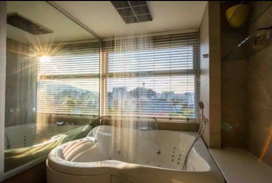 for-sale-spacious-98-sqm-luxury-two-bedroom-corner-unit-with-jacuzzi-off-nimman-ขายห้องใหญ่มุม-2นอน