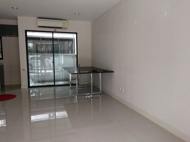 ให้เช่า-โครงการบ้านกลางเมือง-พระราม-9-รามคำแหง-ทาวน์โฮม-3-ชั้น-ถนนรามคำแหง