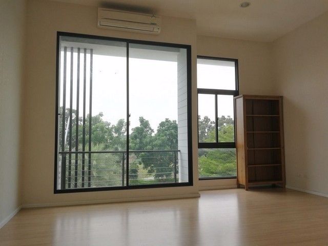 ให้เช่า-โครงการบ้านกลางเมือง-พระราม-9-รามคำแหง-ทาวน์โฮม-3-ชั้น-ถนนรามคำแหง