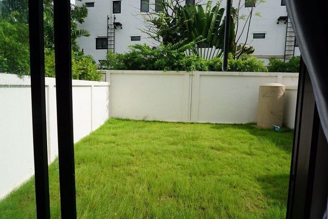 ทาวน์โฮม-3-ชั้นหลังใหม่-ให้เช่า-โครงการ-วิลลา-อัลเบลโล่-villa-albero-กรุงเทพกรีฑา-เฟอร์ครบพร้อมอยู