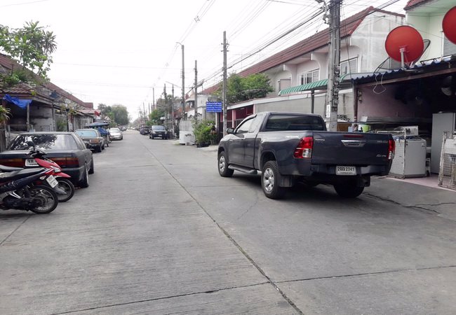 ทาวน์เฮ้าส์-มโนรมย์-1-เลียบคลองสอง-ซ18-รามอินทรา-มีนบุรี-กรุงเทพมหานคร