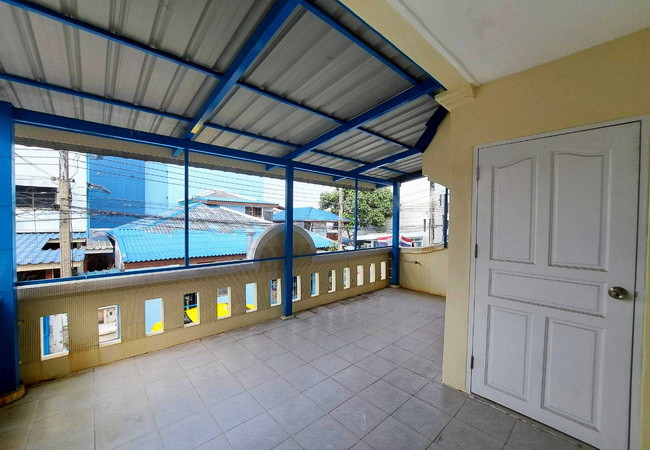 ขายทาวน์เฮ้าส์-หมู่บ้านธนะธานี-ถนนสุคนธสวัสดิ์-ซอย-24-เขตลาดพร้าว-กรุงเทพมหานคร