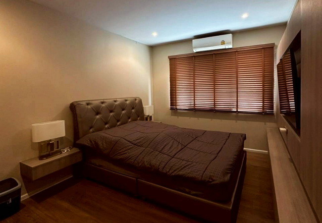 ขายทาวน์เฮ้าส์-หมู่บ้านกลางเมือง-บางนา-วงแหวน-ถนนกาญจนาภิเษก-บางพลี-สมุทรปราการ