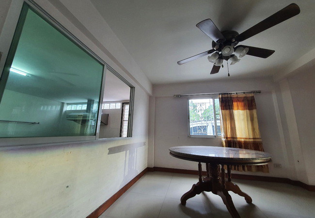 ขายทาวน์เฮ้าส์-หมู่บ้านมนเทียรทิพย์-ซอยคู้บอน-27-ถนนรามอินทรา-เขตบางเขน-กรุงเทพมหานคร