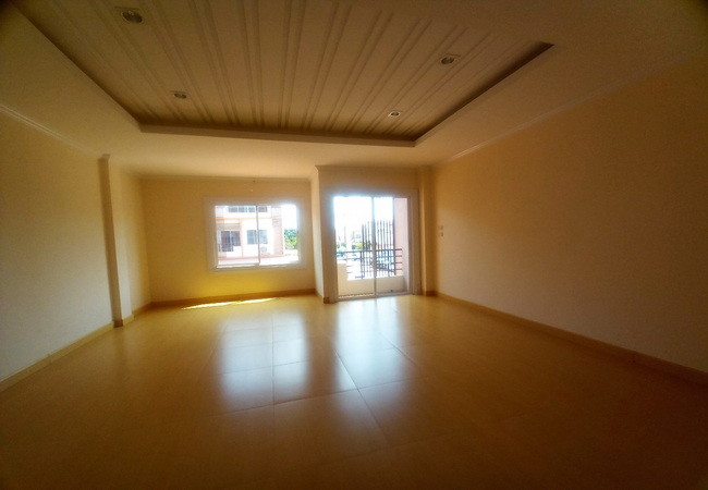 ขายทาวน์เฮ้าส์-หมู่บ้านรัชธานี-10-ซอยคู้บอน-27-ถนนรามอินทรา-บางเขน-กรุงเทพมหานคร