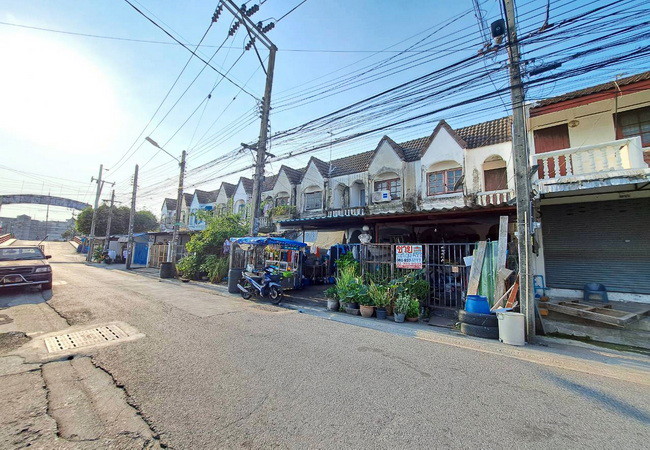 ขายทาวน์เฮ้าส์-หมู่บ้านไทรงาม-ซอยเทศบาลบางปู-57-อำเภอเมือง-สมุทรปราการ