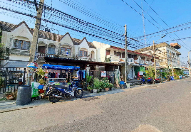 ขายทาวน์เฮ้าส์-หมู่บ้านไทรงาม-ซอยเทศบาลบางปู-57-อำเภอเมือง-สมุทรปราการ
