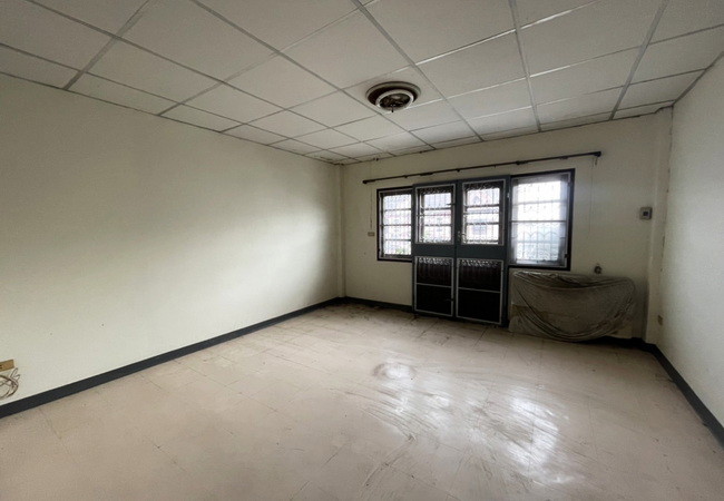 ขายทาวน์เฮ้าส์-หมู่บ้านพงษ์ศิริชัย-1-ติดถนนเพชรเกษม-อำเภอกระทุ่มแบน-สมุทรสาคร