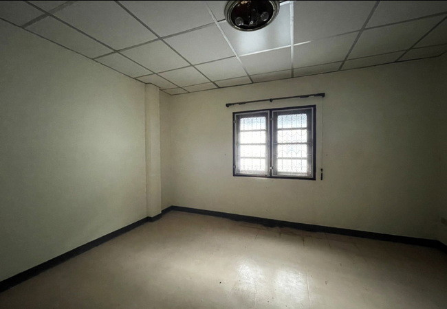 ขายทาวน์เฮ้าส์-หมู่บ้านพงษ์ศิริชัย-1-ติดถนนเพชรเกษม-อำเภอกระทุ่มแบน-สมุทรสาคร