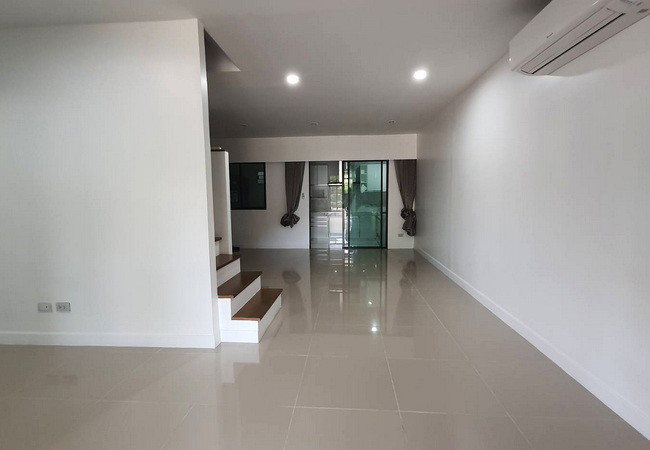 ขายทาวน์เฮ้าส์-หมู่บ้านพลีโน่-พหลโยธิน-วัชรพล-ถนนเพิ่มสิน-สายไหม-กรุงเทพมหานคร