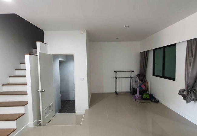 ขายทาวน์เฮ้าส์-หมู่บ้านพลีโน่-พหลโยธิน-วัชรพล-ถนนเพิ่มสิน-สายไหม-กรุงเทพมหานคร